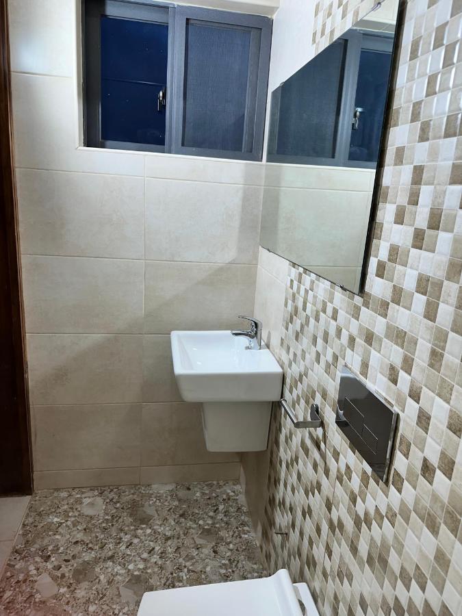 Westlands Tower - Ghana Villas Akra Dış mekan fotoğraf