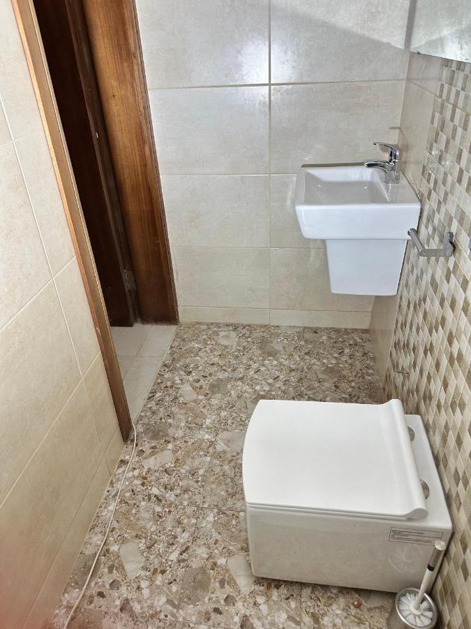 Westlands Tower - Ghana Villas Akra Dış mekan fotoğraf